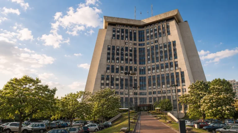 Avocats à Créteil : cabinets, spécialités et informations pratiques
